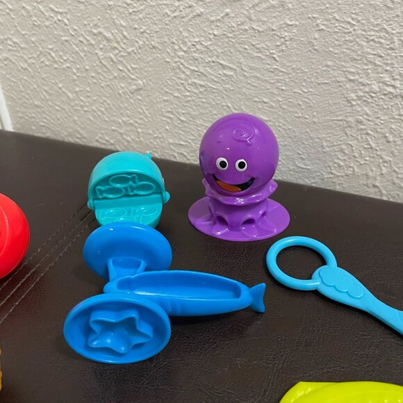 Hasbro Play-Doh Ocean Tools with Sea Animal Extras - Picture 5 of 6